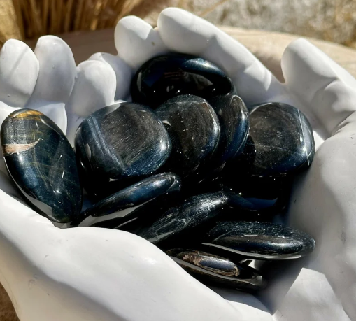 Crystal - Palm Stone Blue Tiger Eye