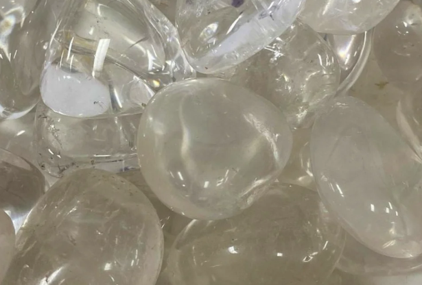 Crystal - Tumbled Clear Quartz