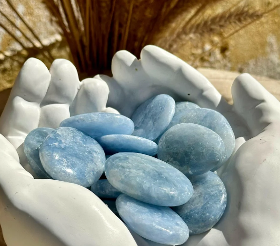 Crystal - Palm Stone Blue Calcite