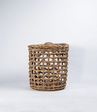 Rattan Laundry Hamper with Lid - Small